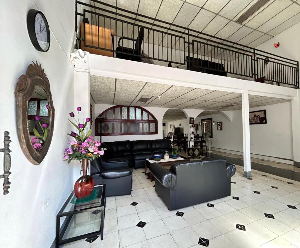 El Callejon Guest House Leon Luaran gambar