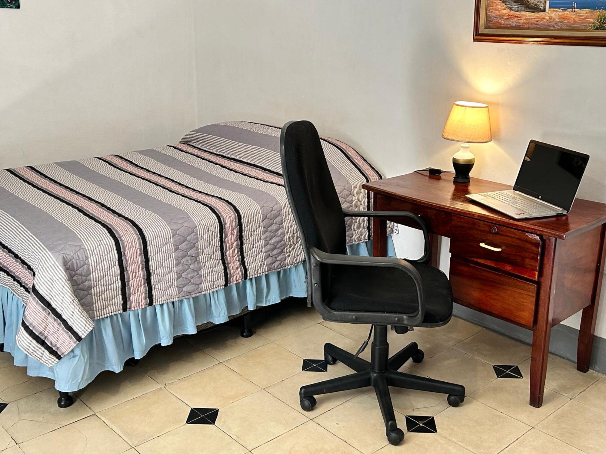 El Callejon Guest House Leon Luaran gambar