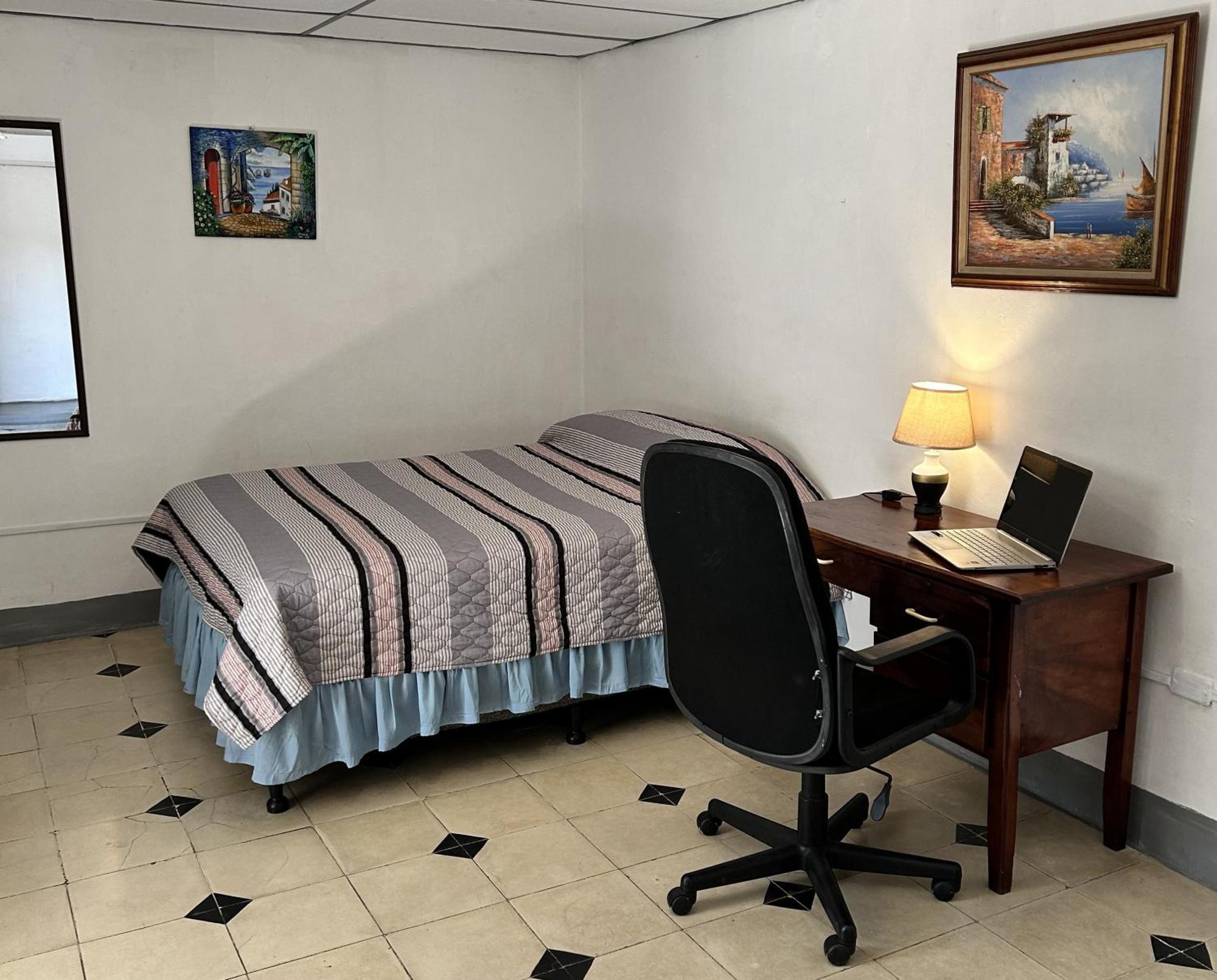El Callejon Guest House Leon Luaran gambar