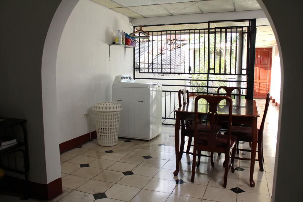 El Callejon Guest House Leon Luaran gambar